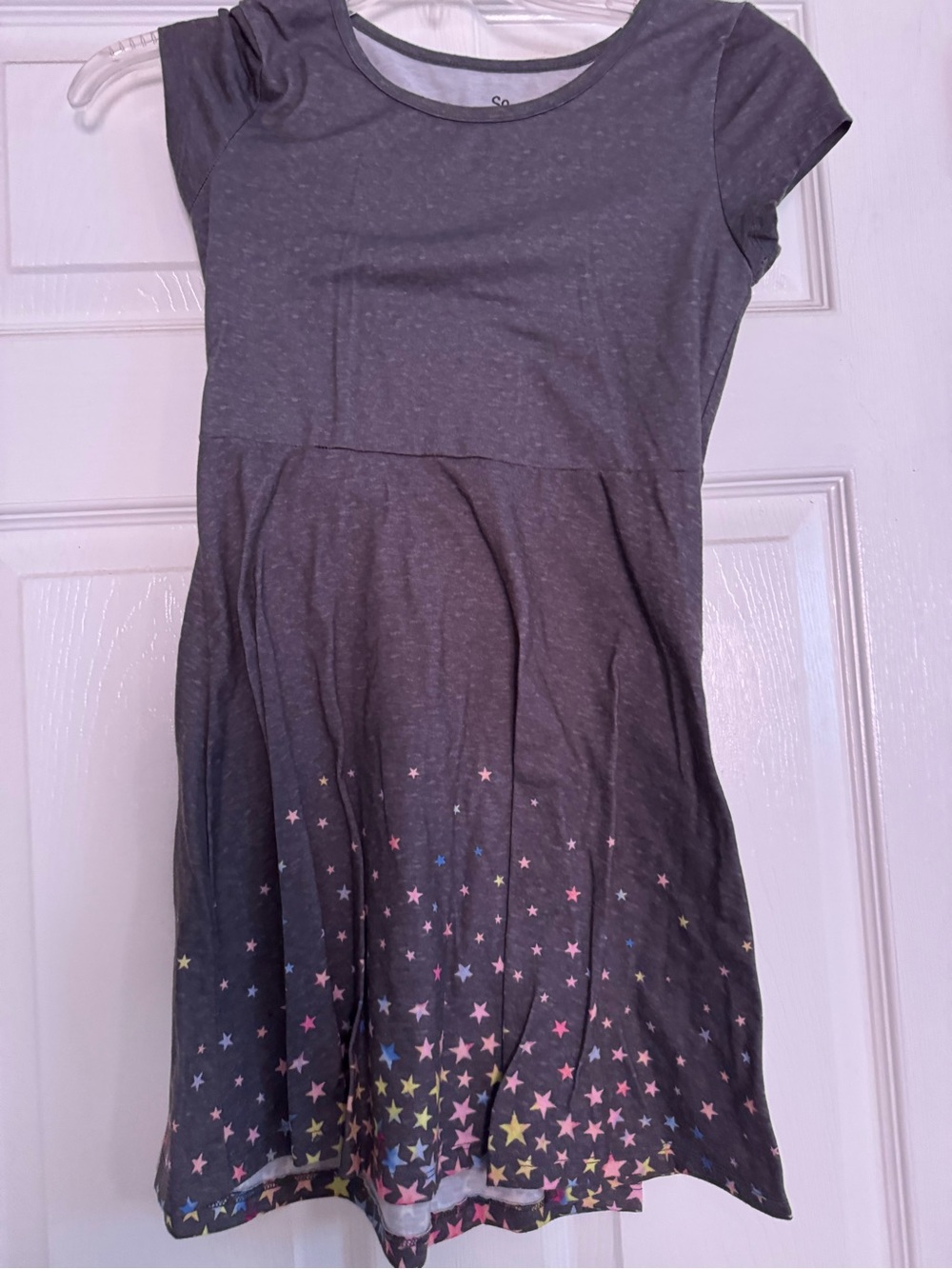 SO Gray Short Sleeve Dress with Colorful Star Hem